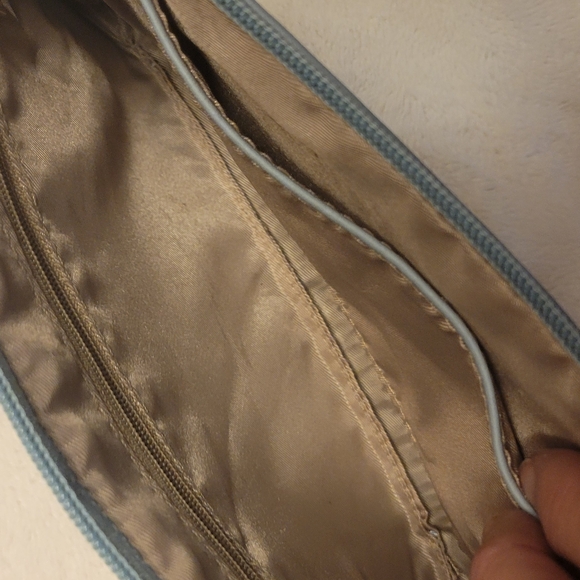 Willow Powder Blue Crossbody Bag with Gold Hardware - Picture 4 of 5